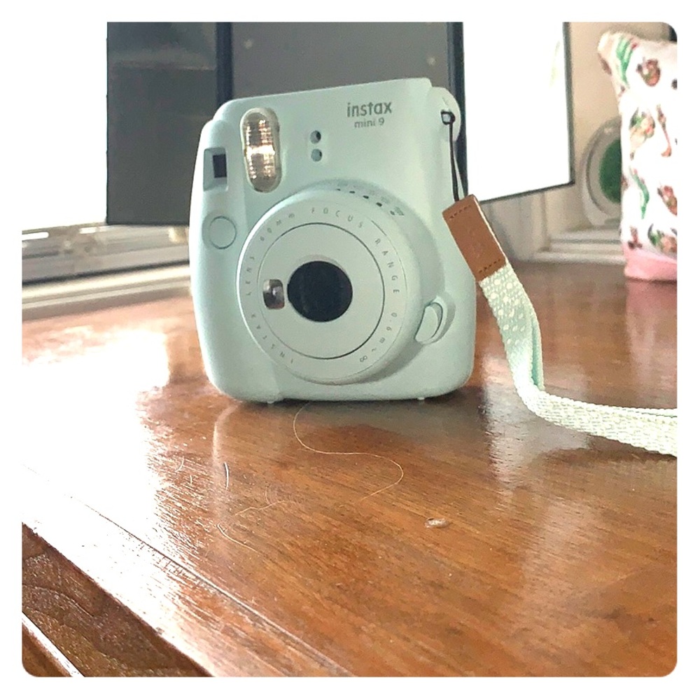 Polaroid